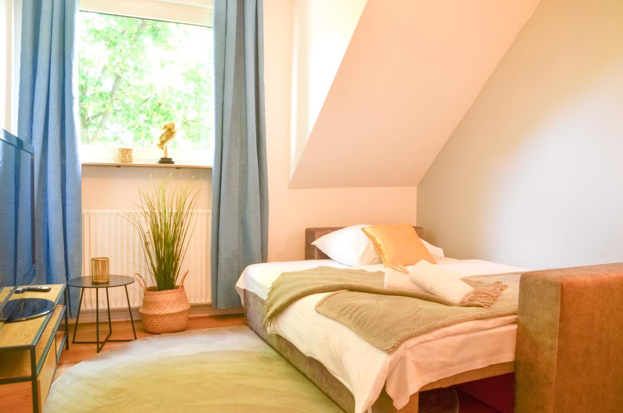 Milpau Buer 2 - Modernes Apartment Mit Queensize-Bett, Netflix, Nespresso, Waschmaschine & Smart Tv Gelsenkirchen Exterior photo